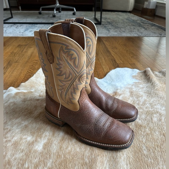 Ariat boots - Picture 1 of 2